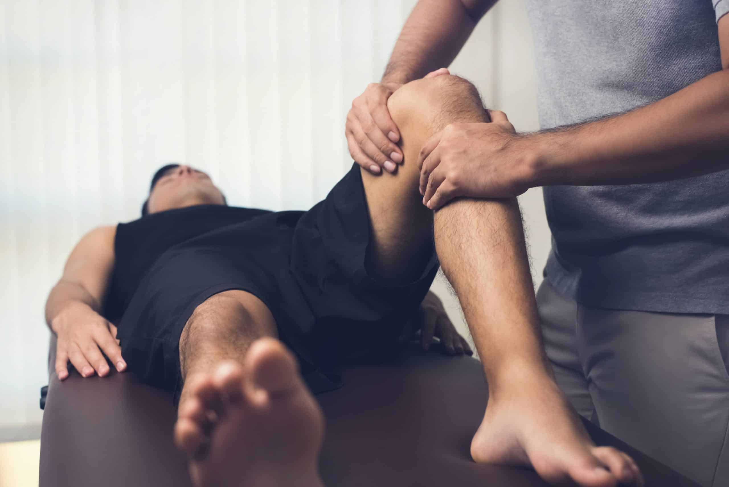 When should I consult knee pain doctors? What can I expect during a knee pain consultation? Schedule a free knee pain consultation today at New York Knee Pain Doctor.