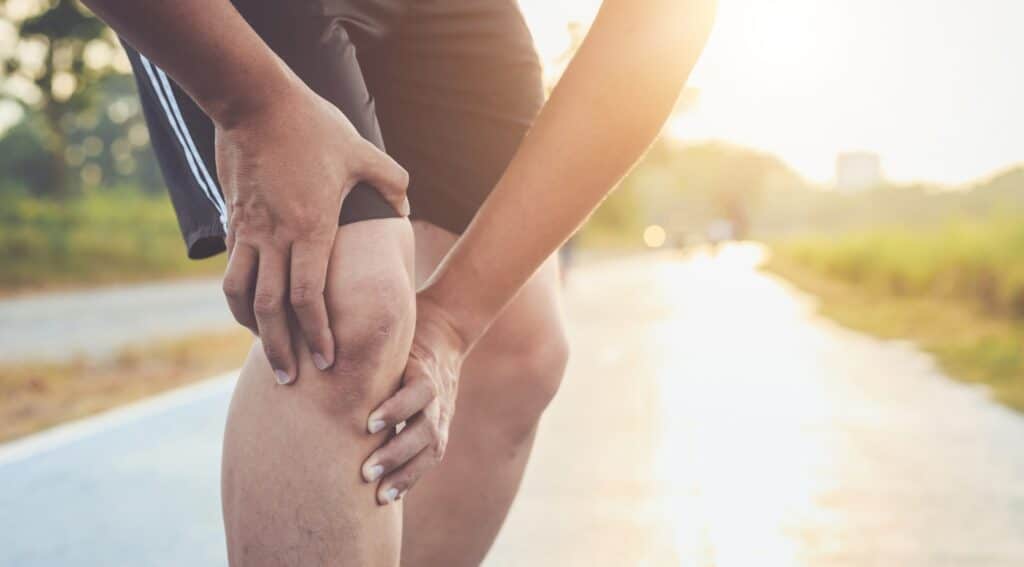 What Can a Knee Clinic in NY Do for Knee Pain Relief?
